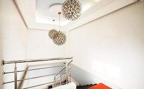 Fabhotel Elegance